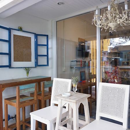 Frog House Bed & Breakfast - Adults Only Patong Extérieur photo