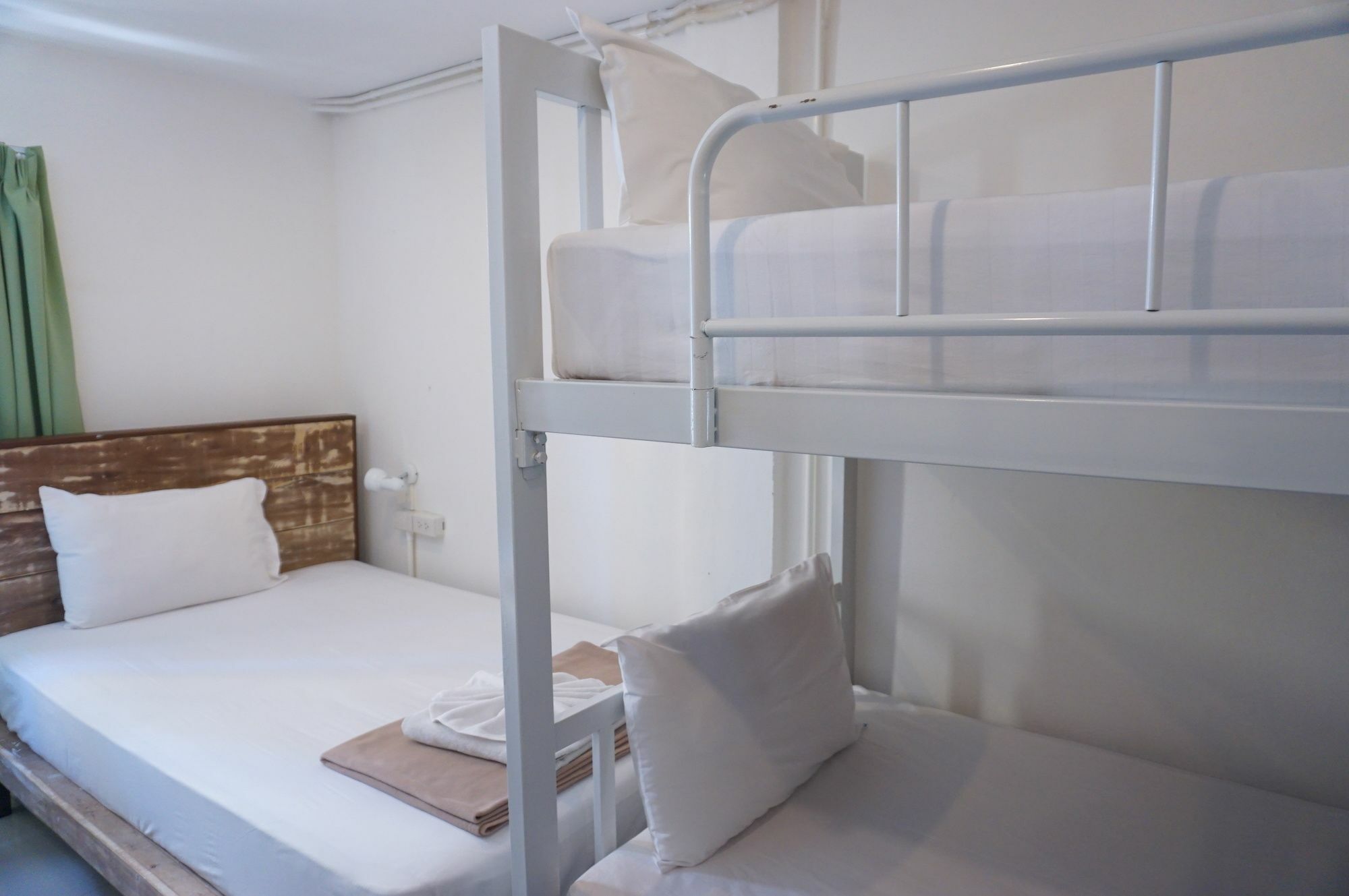 Frog House Bed & Breakfast - Adults Only Patong Extérieur photo